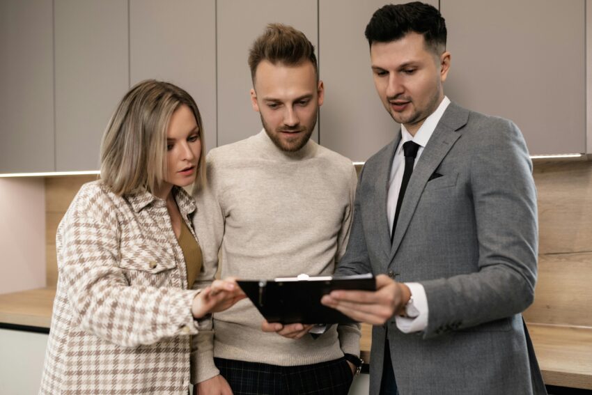 Mastering the Art of Sales Closers Strategies, Skills, and Techniques for High-Impact Deals
